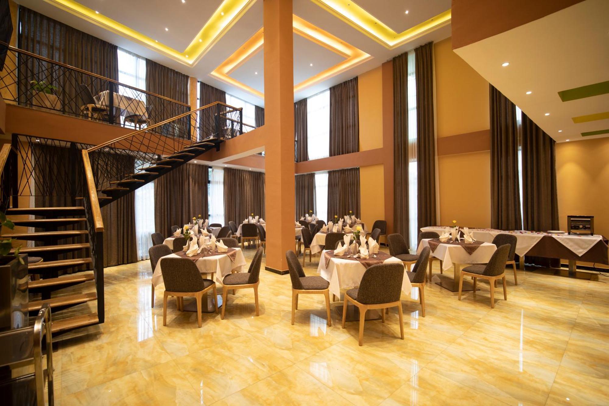 Vamos Addis Hotel Exterior photo